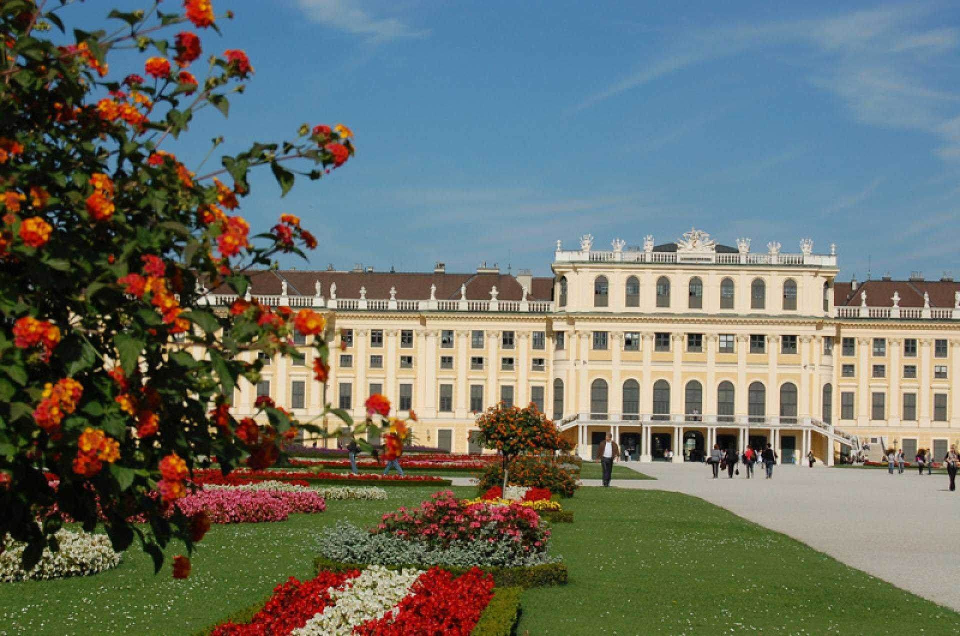 Führung durch das Schloss Schönbrunn, Abendessen und Konzert