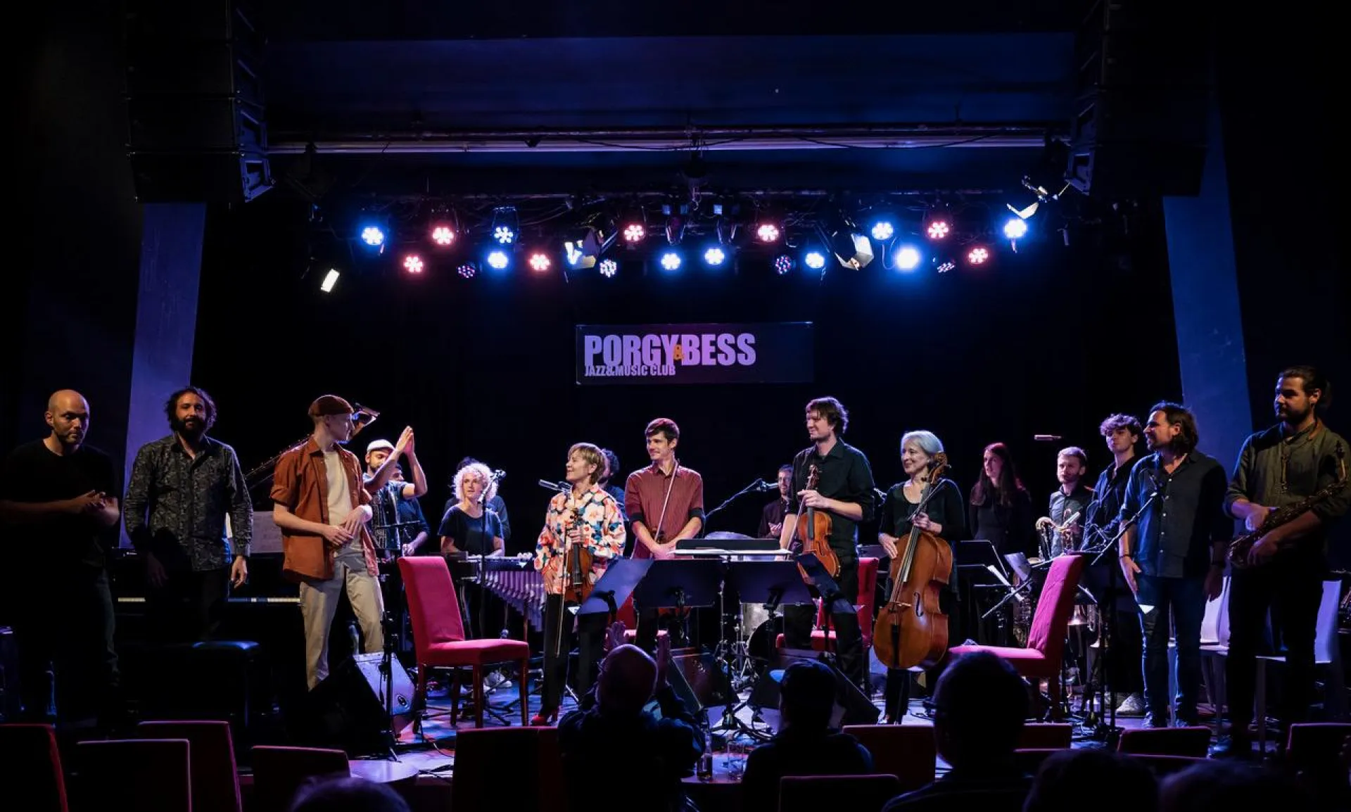 OnQ Large Ensemble spielt Vedovelli und Tiefenbacher