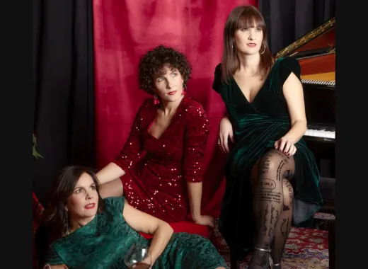 Schick Sisters e ospiti