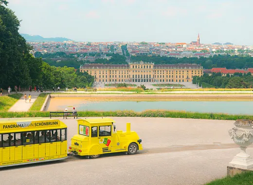 Schloss Schönbrunn, Führung mit Panoramabahn ohne Anstehen