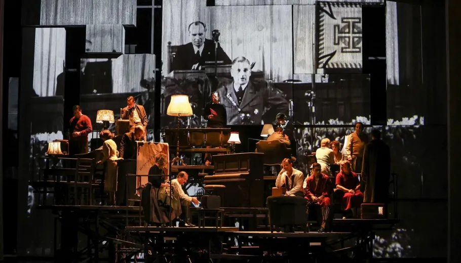 Lass Uns Die Welt Vergessen, Volksoper 1938